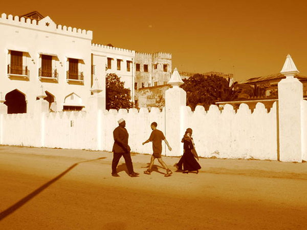 mike carlson photography tourist zanzibar tanzania