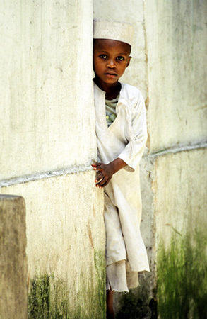mike carlson photography child in zanzibar tanzania