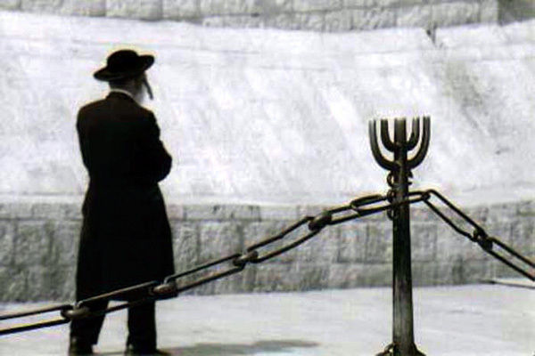 mike carlson photography to prayer at the western wailing wall jerusalem israel