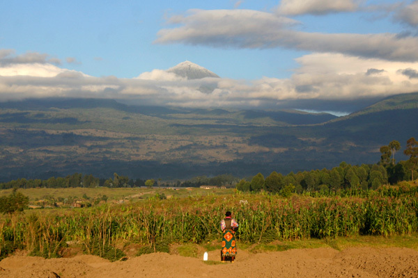 mike carlson photography looking towards the democratic republic of the congo from rwanda